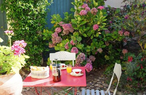 Montmirail House | Maison de charme avec jardin à Montmirail - Rénovation 18e siècle, proche église, 2h de Paris - FR-1-410-211