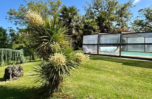 Mayrinhac-Lentour House | Maison de charme piscine couverte chauffée