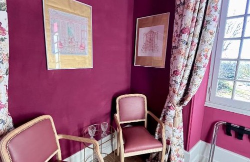 Lanouaille Bed & Breakfast | Maison de Mags & Mags Marie Antoinette Room