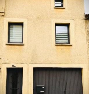 Loupian House | Maison de village avec jardin à 3 km des plages.
