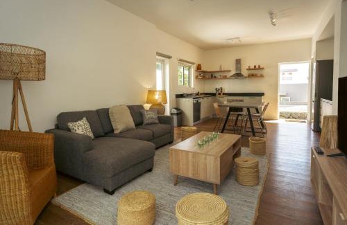 Black River House | Maison de ville 3 chambres avec piscine et jardin
