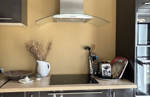 Les Olives House | Maison de Ville, au Calme, Idéal Pour les Familles