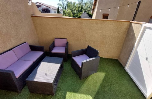 Sury-le-Comtal House | Maison de Ville Dans Residence Privée