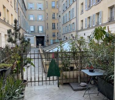 Notre-Dame Apartment | Maison de ville - versailles château