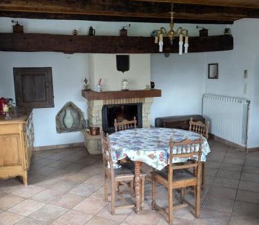 Comps-la-Grand-Ville House | Maison des lacs