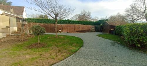 Pineuilh House | Maison des Lilas