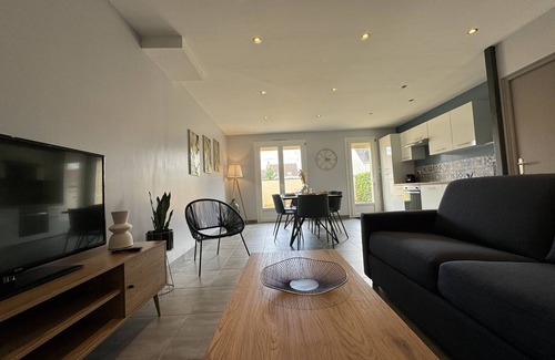 Arnage Ski Chalet | Maison des tourelles - 6pers - WiFi - Rêve au Ma