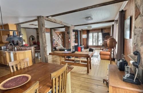 Lac-Megantic House | Maison du lac