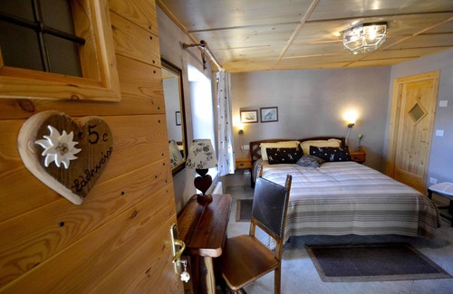 Excenex Bed & Breakfast | Maison Du-Noyer