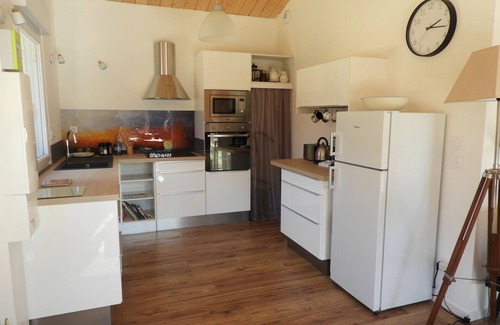 Corme-Royal House | Maison en Bois à la Campagne. Accessible Pmr. Animaux de Compagnie Acceptés
