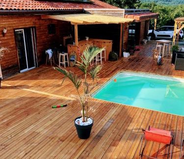 Lavelanet Ski Chalet | Maison en bois , plein pieds,piscine privative