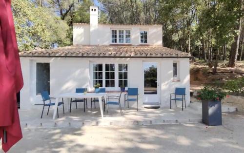 Laudun House | Maison en pleine nature -Domaine des mille pierres