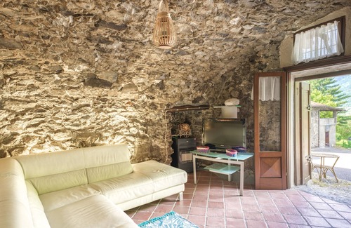 Capo di Ponte Apartment | Maison Enchantée