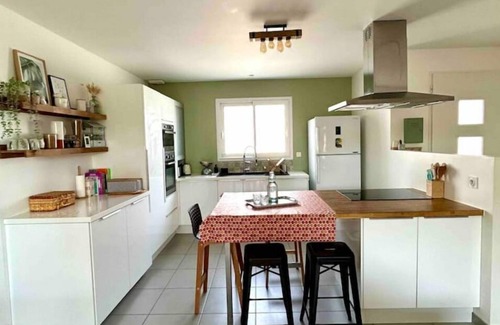 Cournonsec House | Maison Entre mer et Garrigue