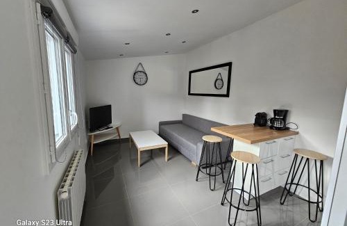 Pontault-Combault House | Maison entre Paris et Disney, stade nautique olympique Vaires sur marne