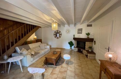 St-Sulpice-de-Mareuil House | Maison familiale en Périgord (Billard+Cheminée)