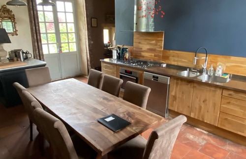 Langoiran House | "Maison Forte"/renovated former parsonage of the 17th century