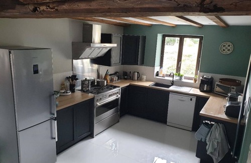 Saint-Quentin-sur-Charente House | Maison Renove et Independante a Bord du lac Avec Jardin et Piscine Prive