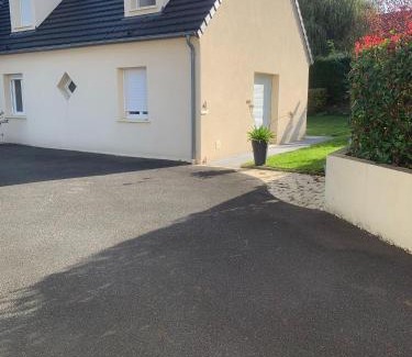 La Suze-sur-Sarthe Bed & Breakfast | Maison La Suze