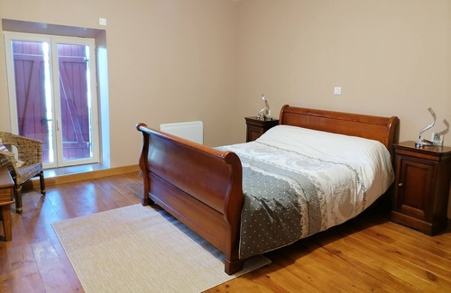 Compreignac House | Maison Limousine en Pierre Apparentes
