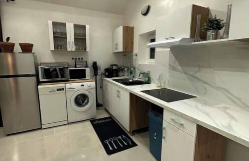 Gelannes House | Maison Loft - Spa-jacuzzi, Piscine, Jardin Privé