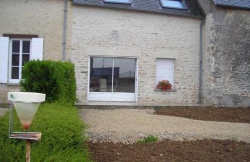 Oinville-Saint-Liphard House | Maison lumineuse pour 4, près d'Orléans et Chartres, avec cour, terrasse, parking, et équipements complets. - FR-1-581-23
