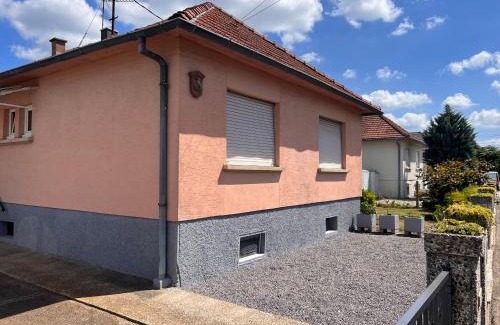 Kaltenhouse House | maison Mia Nonna avec garage et cour