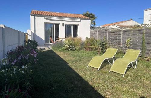 Saint-Pierre-d'Oleron House | Maison neuve, 6 couchages, proche plage avec jardin, terrasse et parking, animaux admis. - FR-1-246A-128