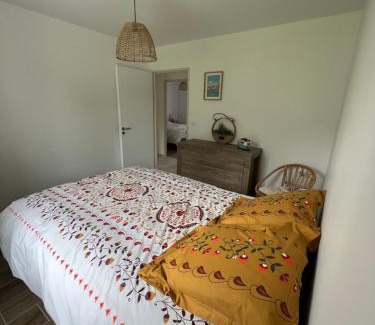 Le Bourdet House | Maison neuve tout confort avec jardin