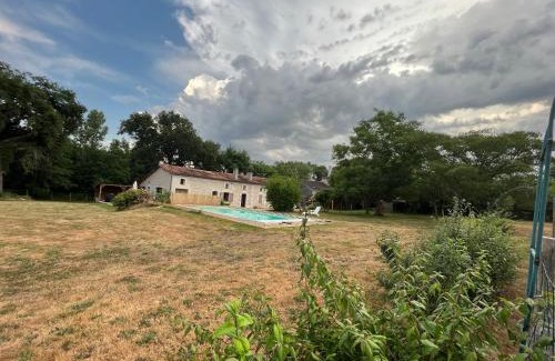 La Roche-Chalais House | Maison Périgord vert piscine et spa