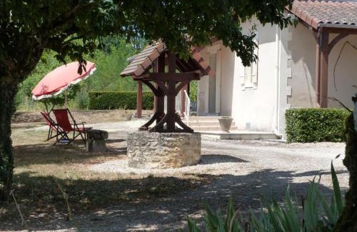 Thiviers House | Maison Périgourdine avec Jardin, Vélos, Terrasse et Proche Nature - FR-1-616-133