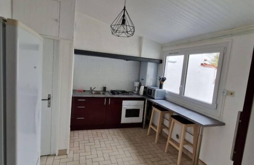 Picquigny House | Maison Picquigny Avec Cour Donnant sur la Somme