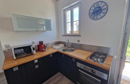 Quartier du Casino House | Maison rénovée avec piscine, jardin clos et terrasse, à 5 min de la plage et des commerces - FR-1-706-5