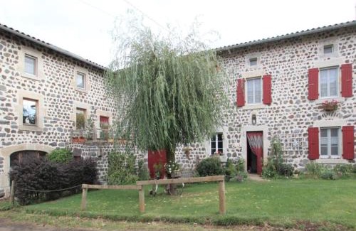 Le Brignon House | Maison restaurée proche nature avec terrasse et poêle à bois, près du Puy-en-Velay - FR-1-582-177