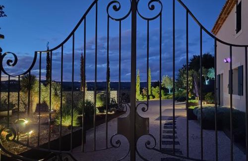 Seguret Bed & Breakfast | Maison Sadina