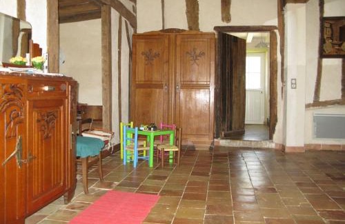 Rouperroux-le-Coquet House | Maison Spacieuse et Indépendante avec Jardin et Terrasse, Idéale pour Observer la Nature en Sarthe - FR-1-410-215