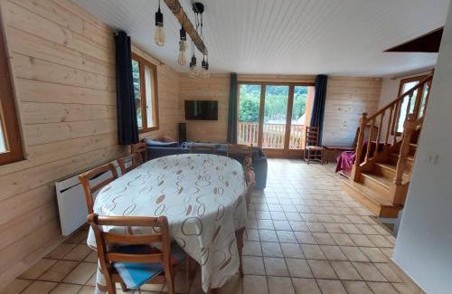 Cauterets House | Maison spacieuse à Cauterets : 4 chambres, garage, sans animaux - FR-1-812-102