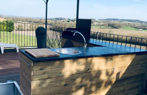 Boudy-de-Beauregard House | Maison Spacieuse au Calme Piscine Privée