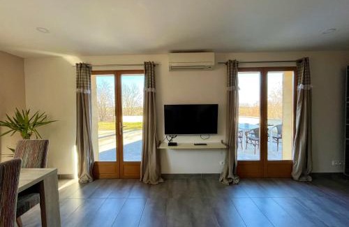 Saint-Symphorien-d'Ozon House | Maison spacieuse avec grand jardin et parking à 20 min de Lyon