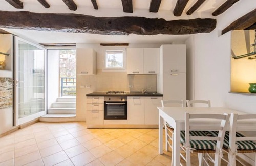 Siglioli House | Maison sur les Collines au Milieu des Oliviers Près de la mer