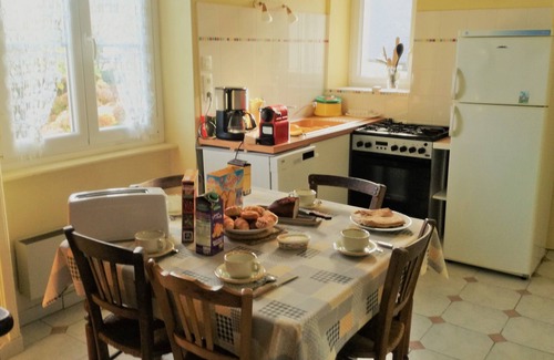 Tregastel Villa | Maison Traditionnelle Bretonne