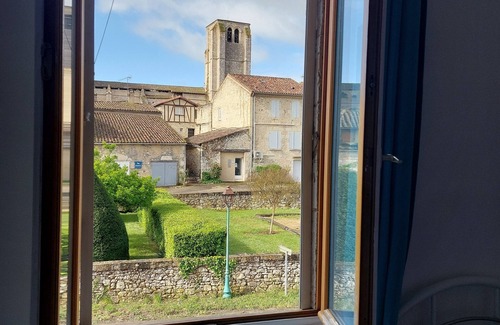 La Romieu House | Maison Typique Gasconne de Village Avec Jardin