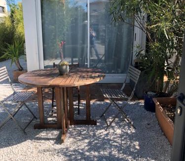 Perols Apartment | Maisonette L'OLIVIER