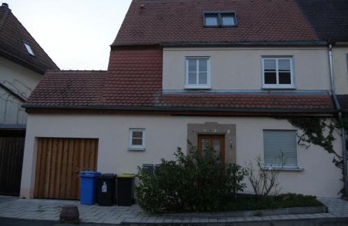 Nordstadt Apartment | Maisonette-Wohnung in Nürnberg mit Kamin