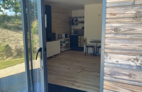 Saint-Pantaleon House | Maisonnette Moderne sur le Causse du Lot