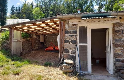 Monistrol-dʼAllier House | maisonnette pres des bois