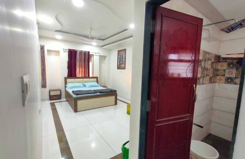 Vadodara House | ★Majestic City Center Penthouse.Private Terrace★