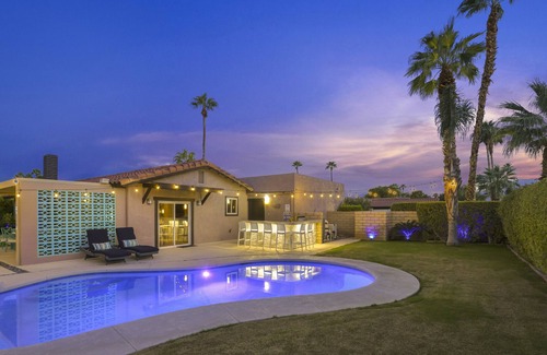Vista Norte House | Majestic Mountain Views From Entertainer's Private Bkyd w/Sparkling Pool & Spa