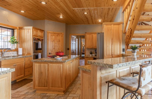 Star Valley Ranch House | MAJESTIC VIEWS | Family Lodge | Large Deck