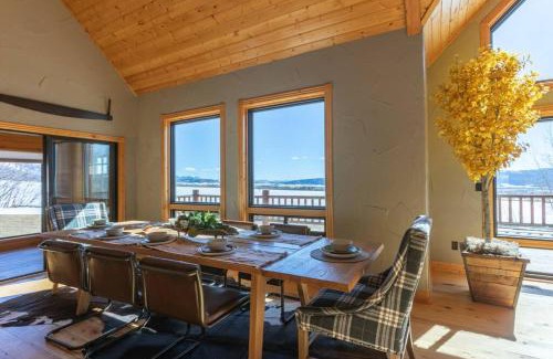 Star Valley Ranch Villa | MAJESTIC VIEWS FAMILY LODGE with Large Deck